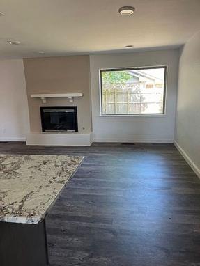 Preview of property located at 5625 N Vermont Ave