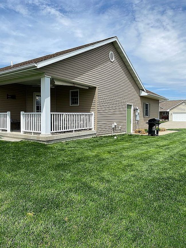Image of 211 Niebrugge Ave