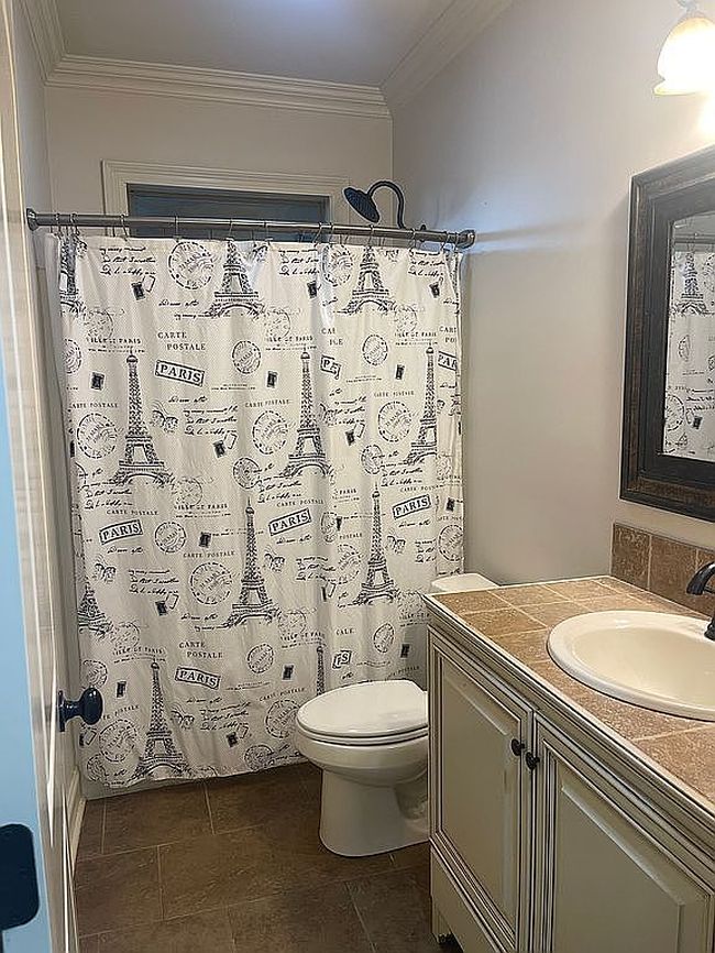 Image of 135 Pinnacle Dr