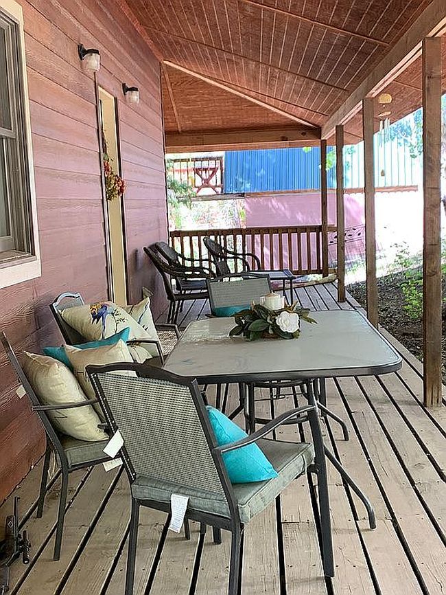Image of 1102 Maple Dr