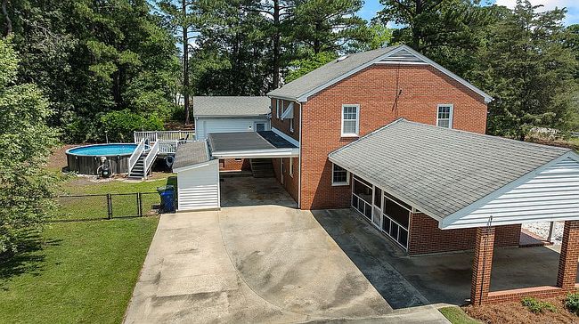 Image of 105 Fort St