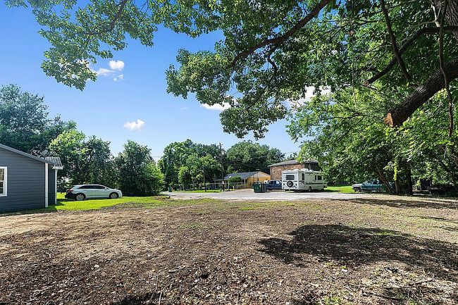 Photo of 1847 Thompson St, La Marque, TX