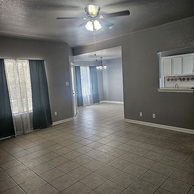 Photo of 308 Woods Dr, Gatesville, TX