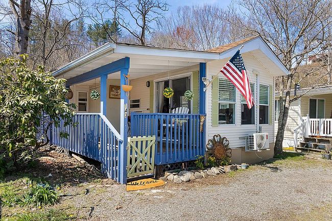 Photo of 143 Mallard Loop, Waynesville, NC