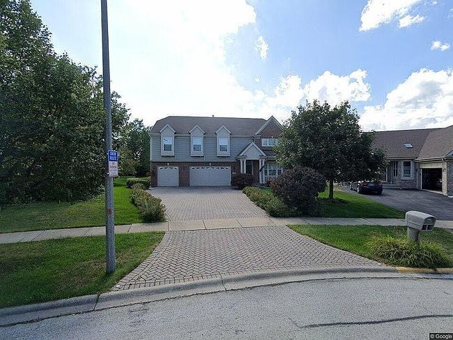 Photo of 747 Meadow Dr