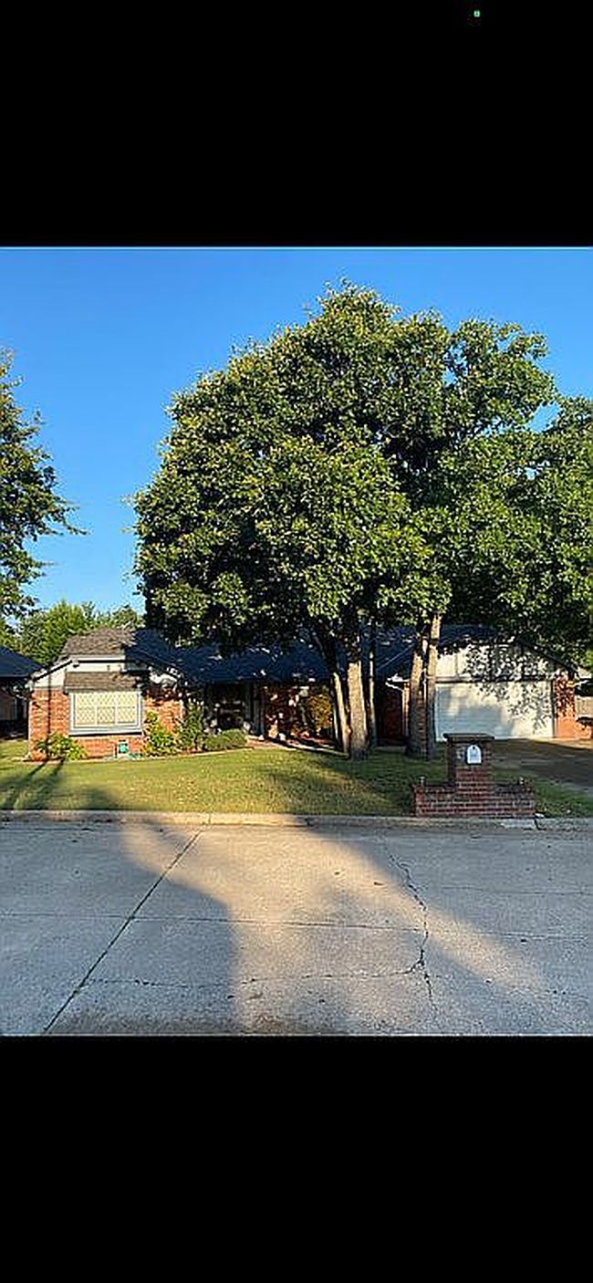 Photo of 225 Wimbledon Rd, Midwest City, OK