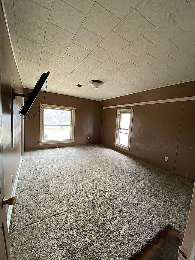 Image of 502 W 5th St