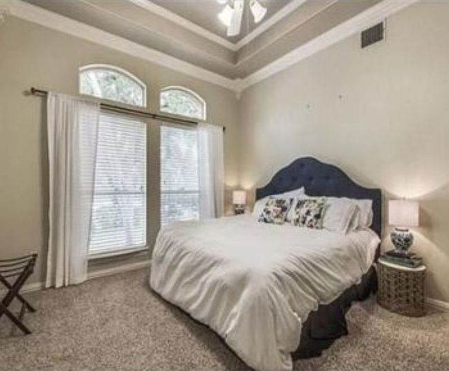 Photo of 4908 Meandering Way