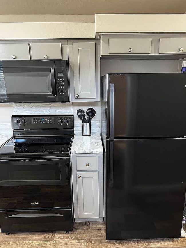 Image of 828 E Mango Way