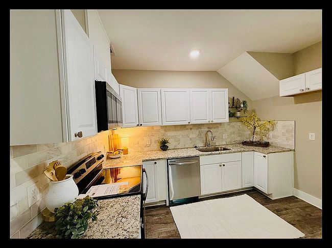 Photo of 537 1/2 E Anderson St, Savannah, GA