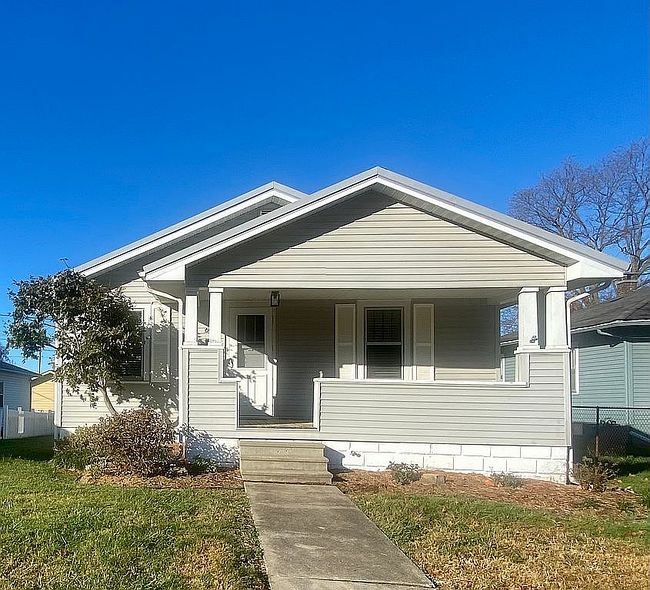 809 Ridgeway Ave, Vincennes, IN