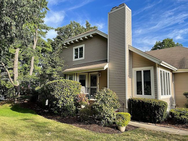 Photo of 32 Greenup Ct