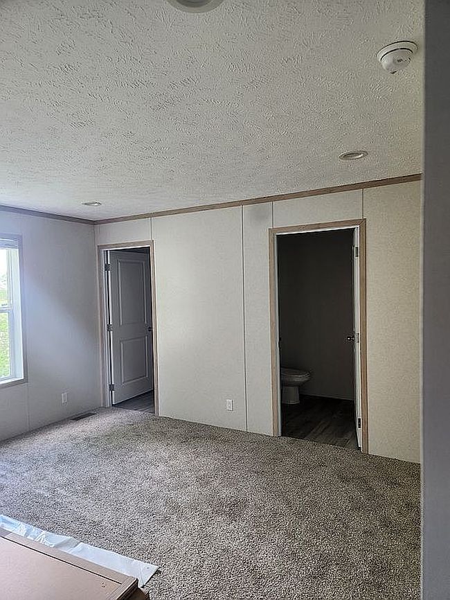 Photo of 5900 Osage Rd #15, Waterloo, IA