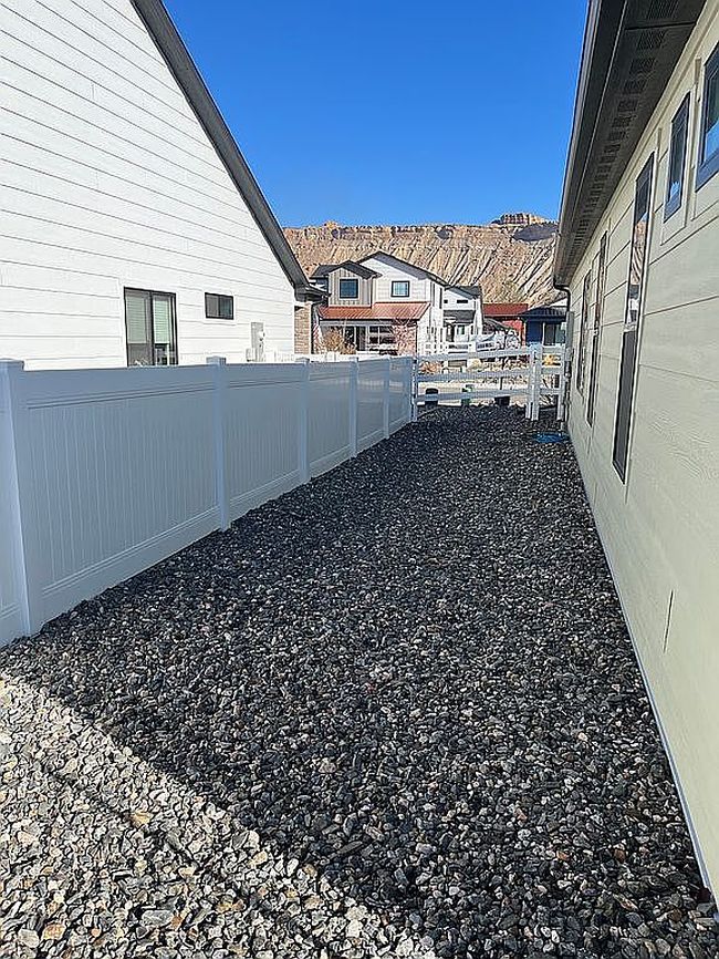 Image of 733 Nectarine St