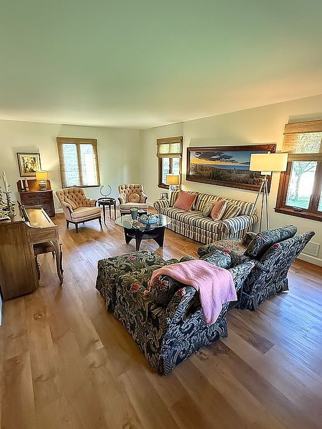 Photo of 1250 Heritage Pl, Hastings, NE