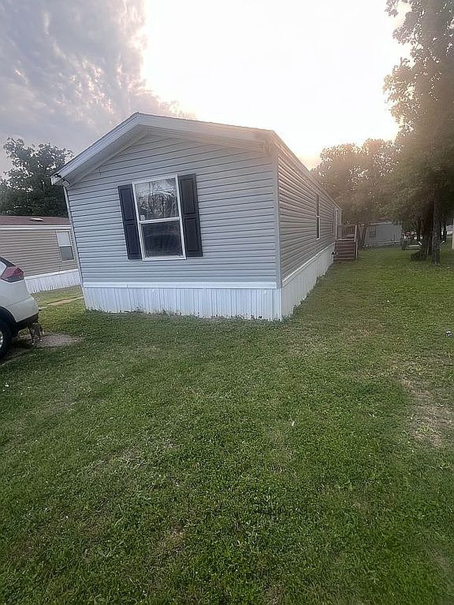 Image of 920 Clearleaf Dr Trailer 312