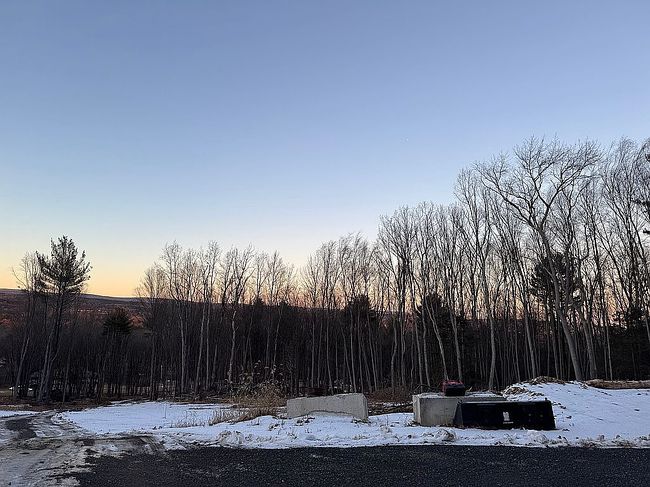 Image of 596 Mountain View Dr