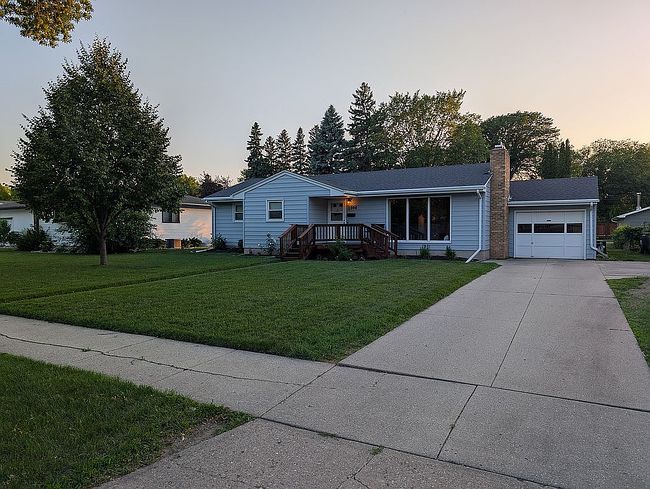 Image of 2008 Cottonwood St