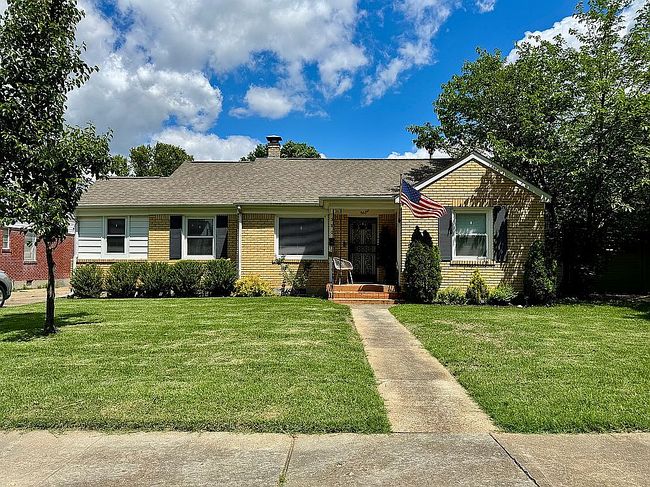 Image of 580 Meadowbrook St