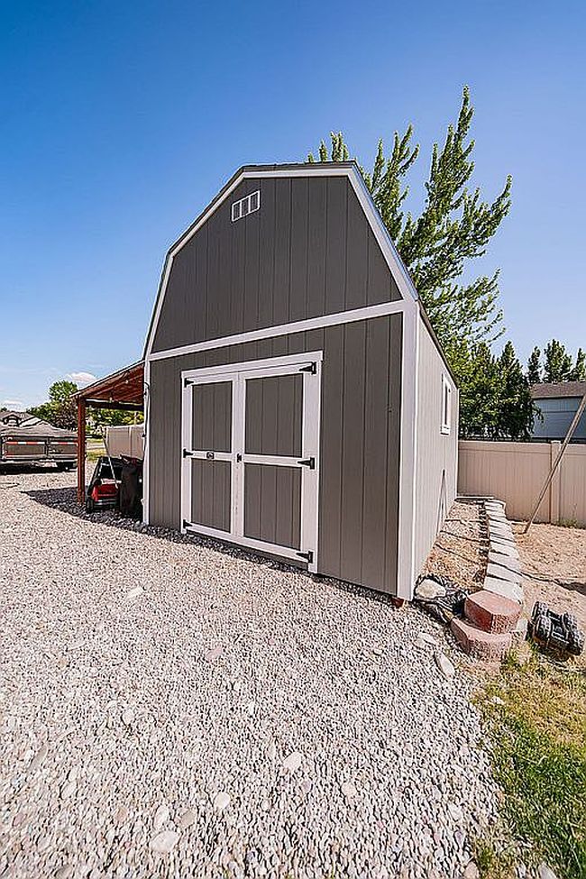 Photo of 2802 S Hidden Hutch Dr, Ammon, ID