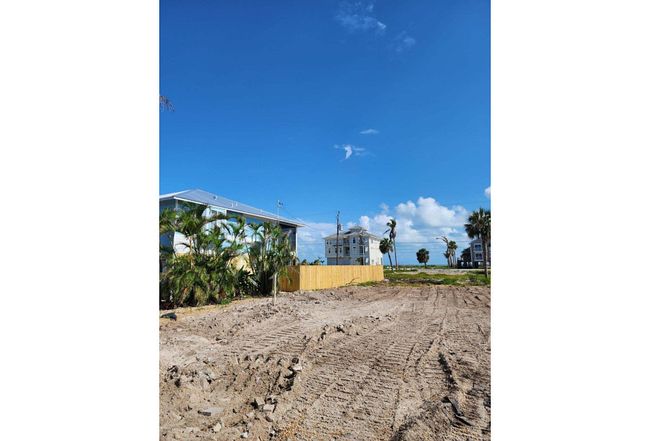 Image of 7910 Buccaneer Dr