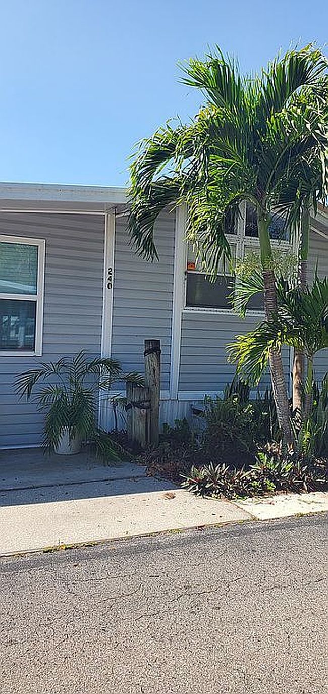 Image of 12044 E State Road 78 Lot 240