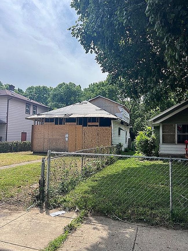 Photo of 1431 W 34th St, Indianapolis, IN