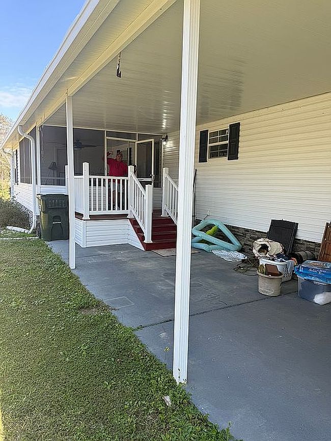 Additional photo 2 of property located at 8710 Edgewater St