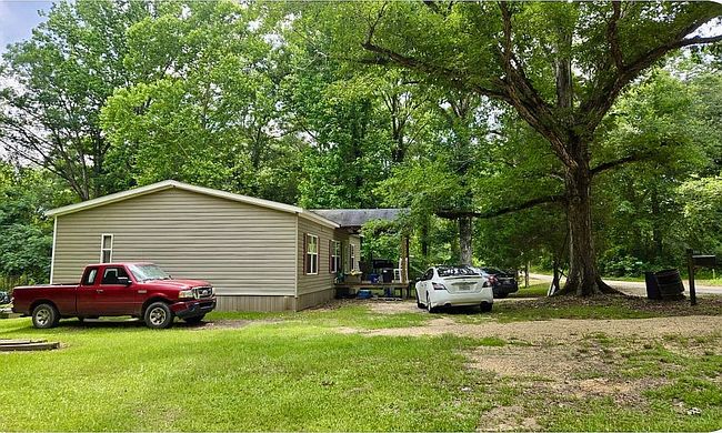 Photo of 260 Craft Rd, Collins, MS