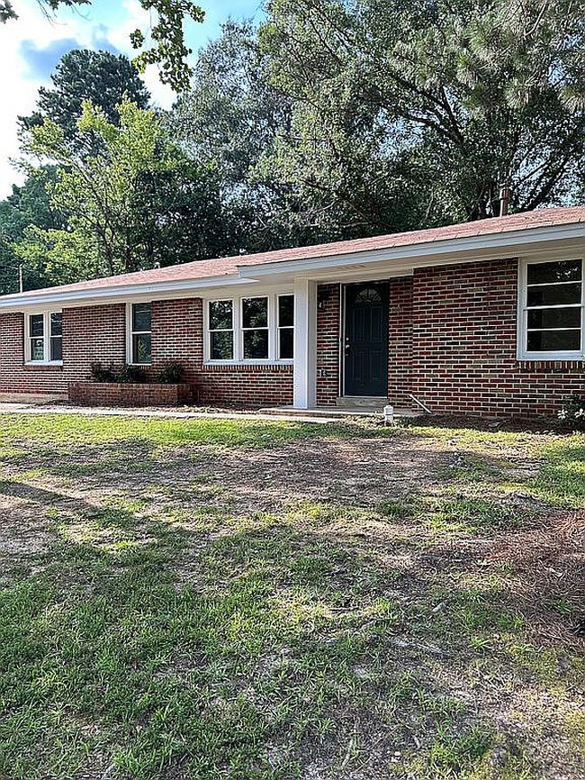 Photo of 181 Salem Dr, Montgomery, AL