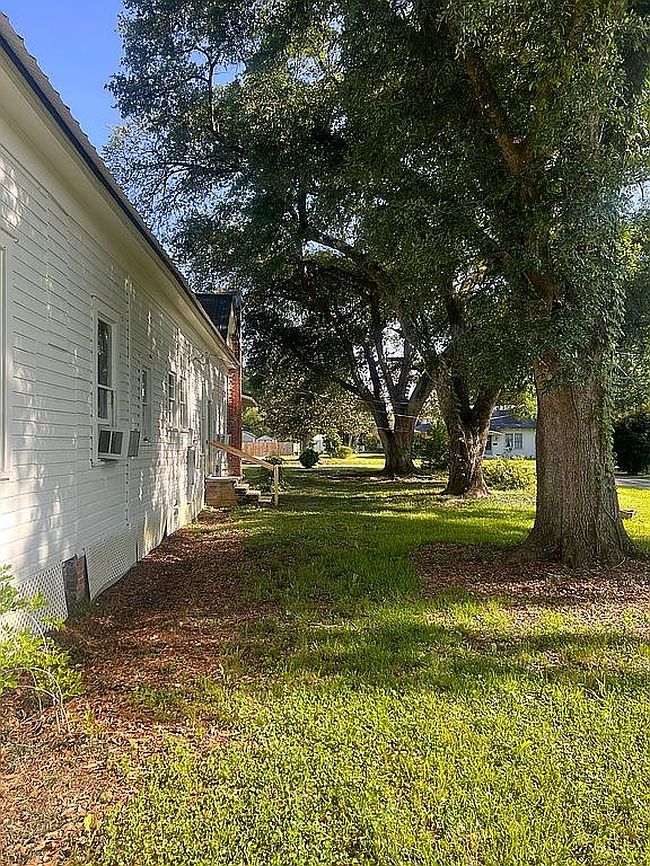 Image of 405 Hickory St