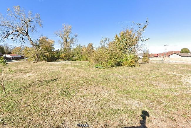 Photo of 5201 Lincoln Ave