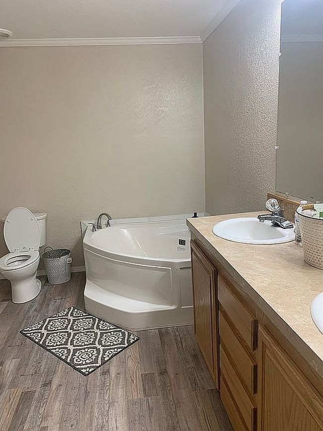 Image of 14455 Sandy Ave