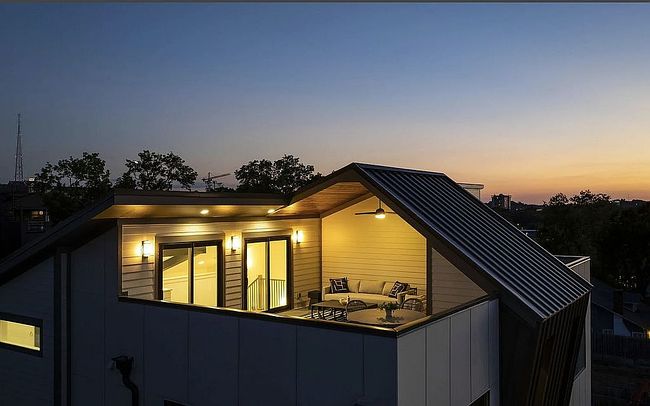 Additional photo 3 of property located at 1007 Summit Ave