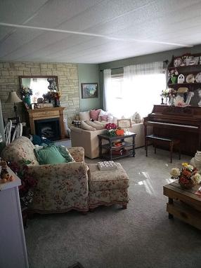 Image of 302 White Oak Dr