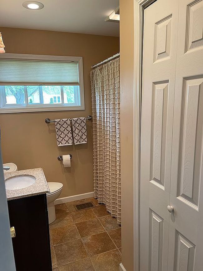 Photo of 464 Cleveland Ave, Hornell, NY