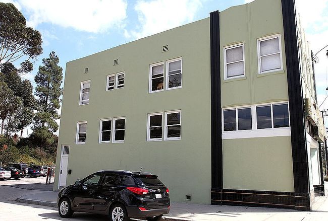 Image of 2019-2023 Riverside Dr
