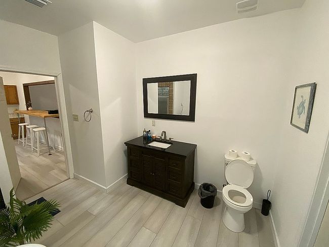 Additional photo 2 of property located at 811 Alabama Ave