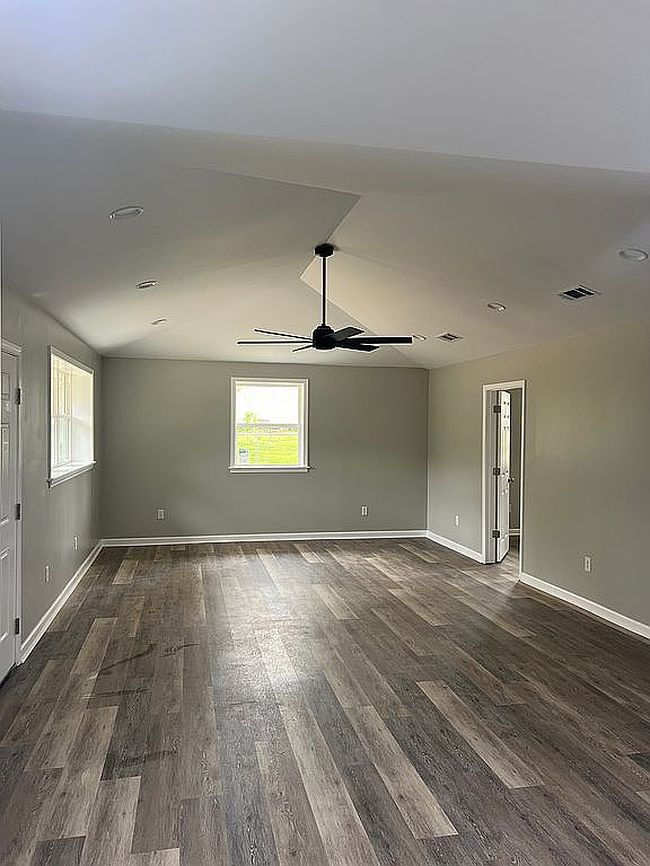 Photo of 106 Edd Monk St