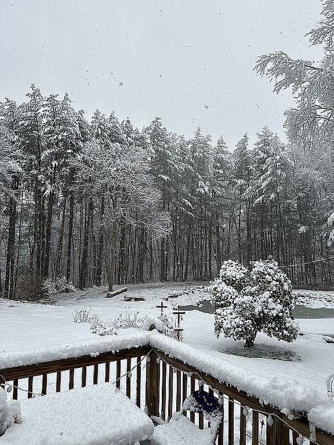 Photo of 21 Thompson Rd, North Franklin, CT