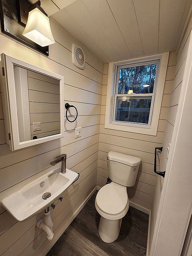 Image of 18309 Sw 67th Ave #1