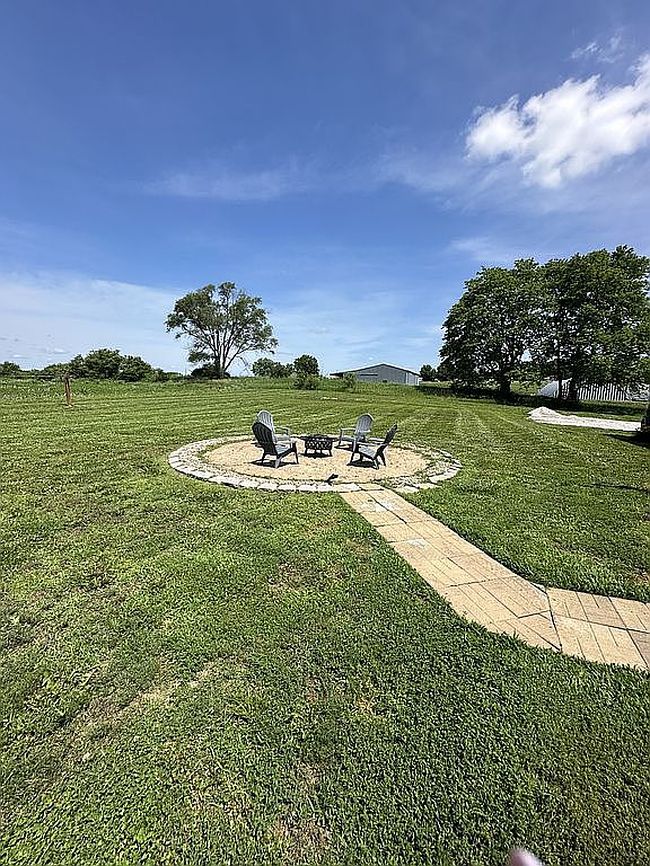 Photo of 33931 167th St, Leavenworth, KS