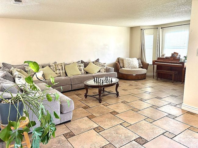 Image of 5016 Whitman Dr