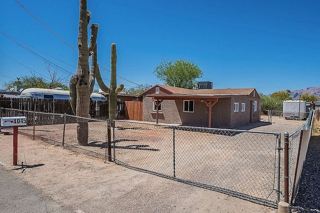 Image of 4045 E Hayhurst Ln