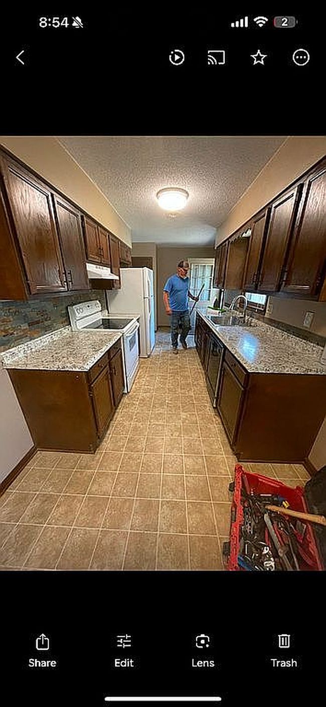 Photo of 517 E Jefferson St, Pittsburg, KS