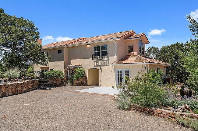 Preview of property located at 37 Paseo Del Pinon