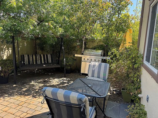 Photo of 23 Greenham Ct, Novato, CA