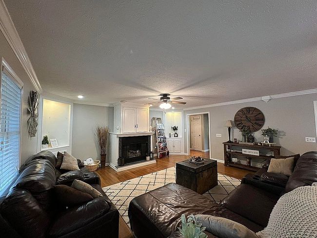 Image of 305 Elmer Dr