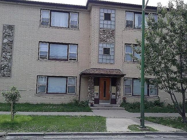Image of 5900 W Diversey Ave Apt 3N