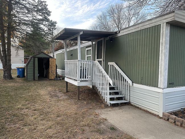 Image of 2126 3rd Ave Nw Trailer 60
